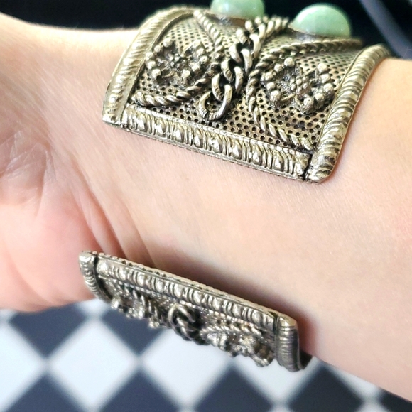 Vintage 1980s-1990s Boho metal bracelet - Picture 5 of 12